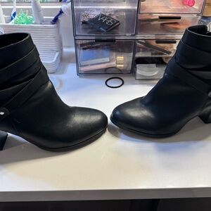 Elegant Black Ankle Boots
